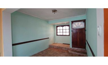 Venta casa 3 AMB con depto 2 AMB en Paso Del Rey