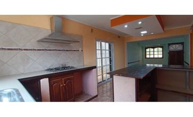 Venta casa 3 AMB con depto 2 AMB en Paso Del Rey