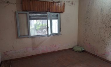 Venta de casa 3 ambientes en Berazategui Oeste