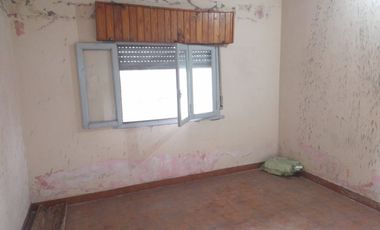 Venta de casa 3 ambientes en Berazategui Oeste