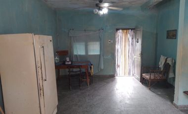 Venta de casa 3 ambientes en Berazategui Oeste