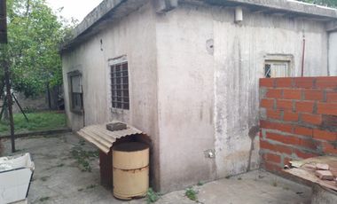 Venta de casa 3 ambientes en Berazategui Oeste