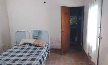 Venta de casa 3 ambientes en Berazategui Oeste
