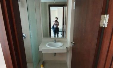 Dijual/Disewakan Apartemen U- Residence 3 Lippo Karawaci Tangerang Studio Lantai 57 Murah