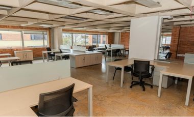 oficina en arriendo en chico norte. Cod A51645