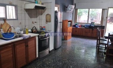 Casa en venta en Ramos Mejia Sur