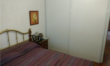MUY LUMINOSO PH DE TRES AMBIENTES CON TERRAZA PROPIA