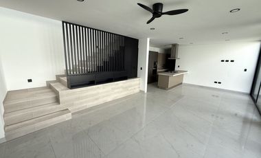 NORTE EN VIÑA ANTIGUA RESIDENCIAL ENORME JARDIN NUEVA