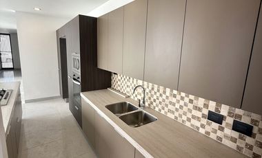 NORTE EN VIÑA ANTIGUA RESIDENCIAL ENORME JARDIN NUEVA