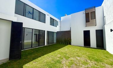 NORTE EN VIÑA ANTIGUA RESIDENCIAL ENORME JARDIN NUEVA