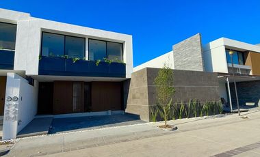 NORTE EN VIÑA ANTIGUA RESIDENCIAL ENORME JARDIN NUEVA