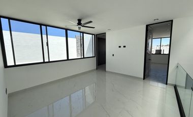 NORTE EN VIÑA ANTIGUA RESIDENCIAL ENORME JARDIN NUEVA