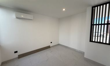 NORTE EN VIÑA ANTIGUA RESIDENCIAL ENORME JARDIN NUEVA