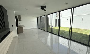 NORTE EN VIÑA ANTIGUA RESIDENCIAL ENORME JARDIN NUEVA