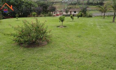 Venta de casa de campo en Otavalo sector Quichinche