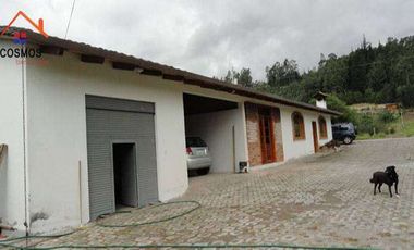Venta de casa de campo en Otavalo sector Quichinche