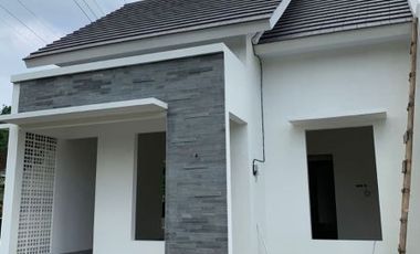 RUMAH MURAH LUAS TANAH 100 M2 HANYA 2 KM DARI PUSKESMAS TEMPEL