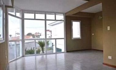 P.H. dos ambientes a la calle. Colinas de Peralta Ramos.