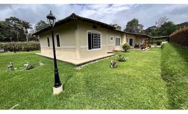 VENTA DE CASA CAMPESTRE EN CIRCASIA, QUINDO, COLOMBIA
