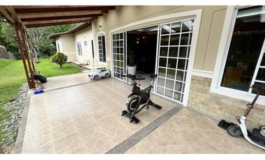 VENTA DE CASA CAMPESTRE EN CIRCASIA, QUINDO, COLOMBIA