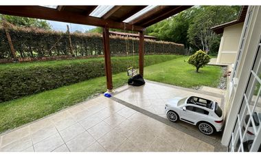 VENTA DE CASA CAMPESTRE EN CIRCASIA, QUINDO, COLOMBIA