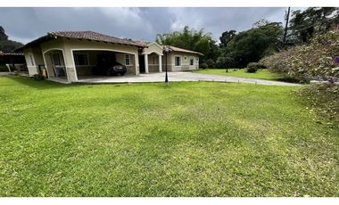 VENTA DE CASA CAMPESTRE EN CIRCASIA, QUINDO, COLOMBIA