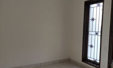 Rumah Rapi Siap Huni Dalam Cluster Di Graha Raya - GB 5141 BR