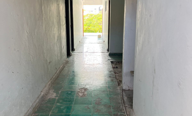 VENTA EDIFICIO ESQUINA CON LOCALES Y ESTUDIOS AV YAXCHILAN CENTRO CANCUN 900M2