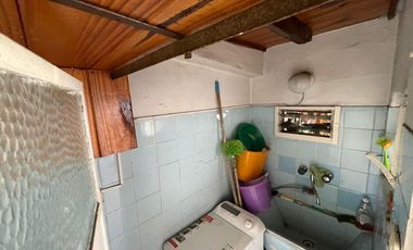 Casa Americana de 3 ambientes con amplio fondo y quincho. NUEVO VALOR, OPORTUNIDAD