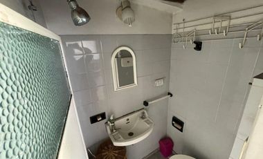 Casa Americana de 3 ambientes con amplio fondo y quincho. NUEVO VALOR, OPORTUNIDAD