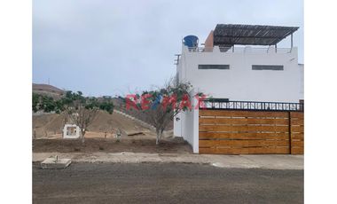 Terreno En Pucusana Con Vista Al Mar – ¡Tu Próxima Inversión Te Espera!