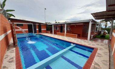 Casa campestre con piscina en venta y / o permuta Tablones Palmira