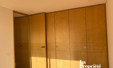 apartamento en arriendo/venta en la cabrera. Cod A182