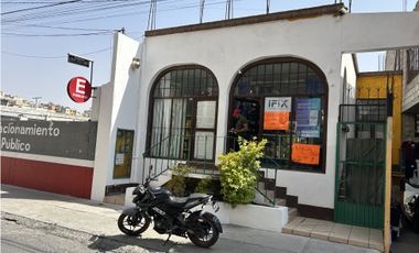 Venta locales comerciales con estacionamiento Zona Centro Pachuca Hgo