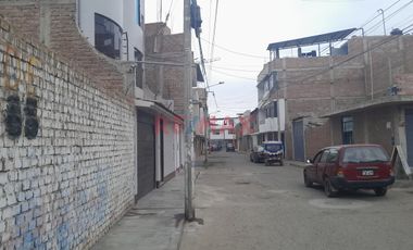 Vendo Terreno Urbano Frente A Losa Deportiva Urb. San Isidro