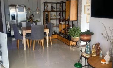 apartamento en arriendo en loma del esmeraldal. Cod A6136