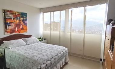 apartamento en arriendo en loma del esmeraldal. Cod A6136