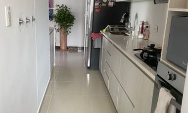 apartamento en arriendo en loma del esmeraldal. Cod A6136
