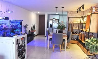 apartamento en arriendo en loma del esmeraldal. Cod A6136