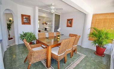 Pintoresca Casa en Venta Frente al Mar con Acceso a la Playa - Huatulco