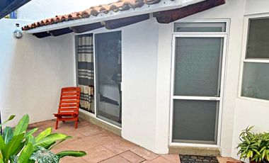 Pintoresca Casa en Venta Frente al Mar con Acceso a la Playa - Huatulco