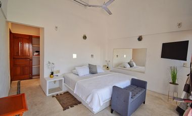 Pintoresca Casa en Venta Frente al Mar con Acceso a la Playa - Huatulco