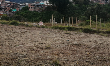 SE VENDE LOTE BIEN UBICADO EN SANTA ROSA