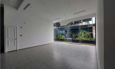 LOCAL 60M2 EN OBARRIO, SORTIS BUSINESS TOWER