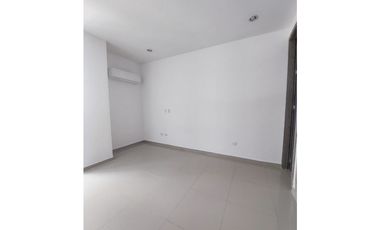 SE VENDE APARTAMENTO EN B/ EL RECREO DE MONTERA