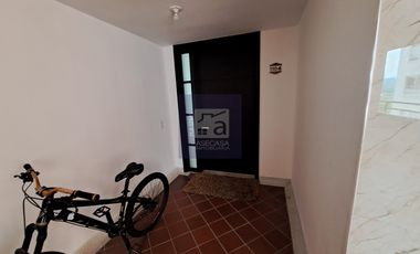 COD. 5913 - SE ARRIENDA APARTAMENTO - BARRIO: RIO FRIO