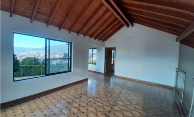 Casa en Arriendo en Envigado Sector La Mina