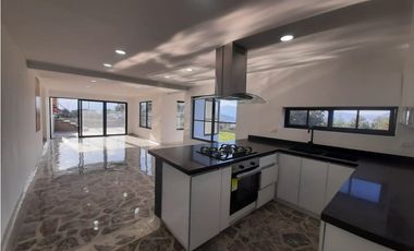 Casa en Arriendo en Envigado Sector La Mina