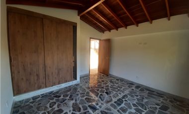 Casa en Arriendo en Envigado Sector La Mina