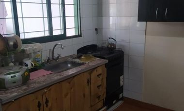 Vendo terreno 10 x 20m. Con vivienda en Merlo